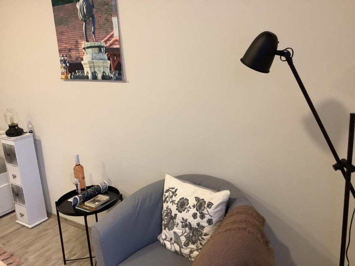 Ezuest Boroka Apartman Eger Luaran gambar